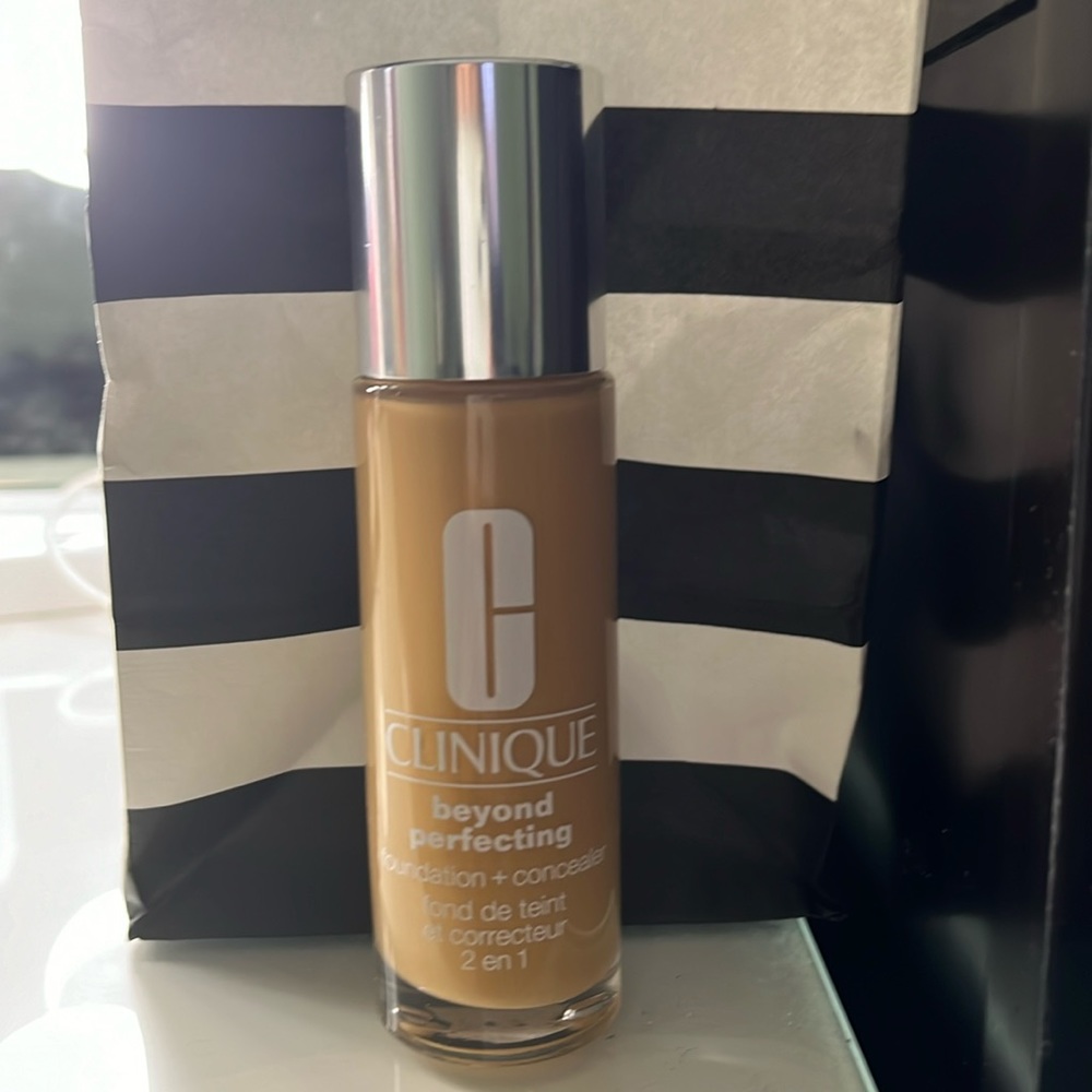 Foundation Clinique beyond perfecting